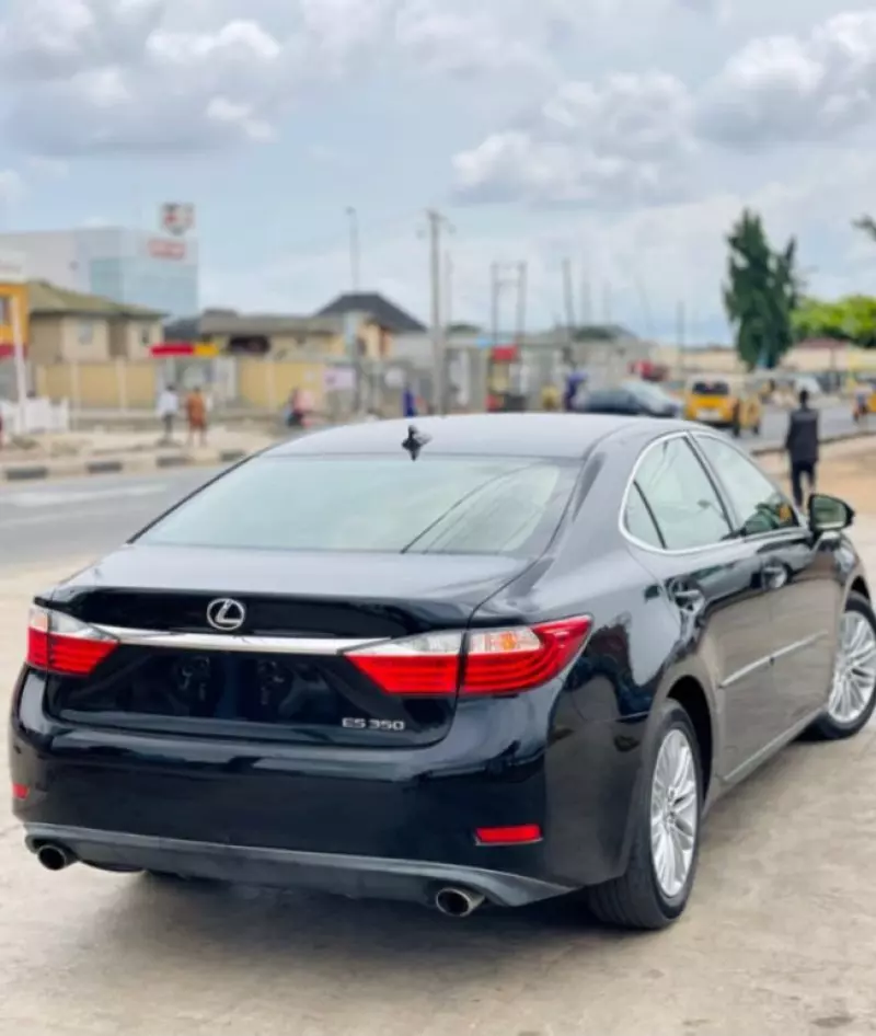 Lexus ES 350   - 2013