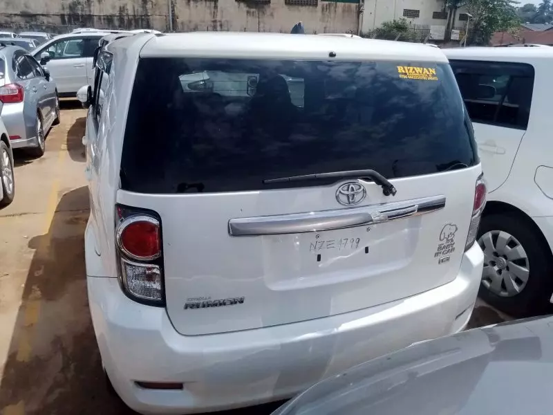 Toyota Rumion   - 2012
