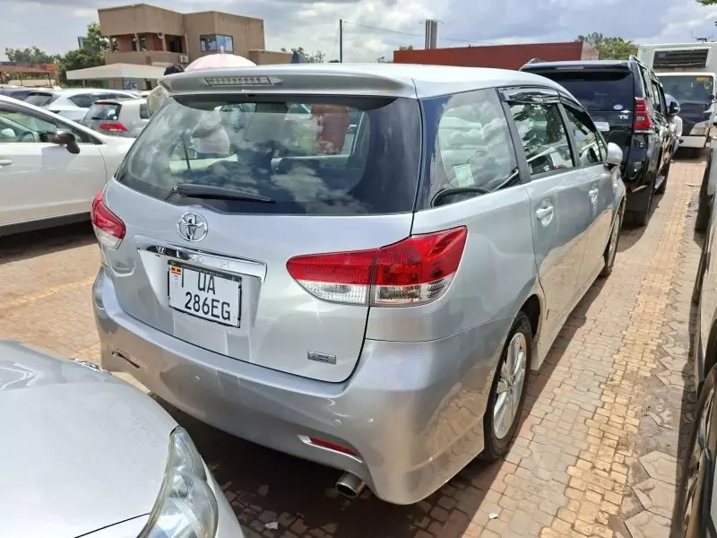 Toyota Wish   - 2011