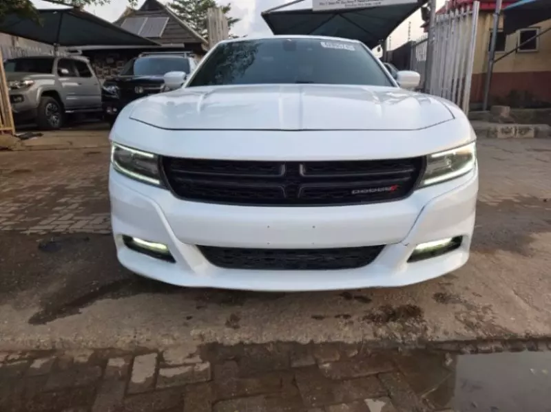 Dodge Charger - 2017