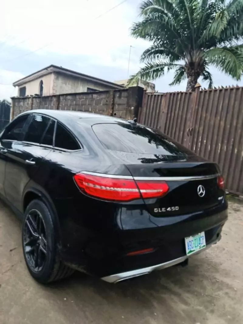 Mercedes-Benz GLE-Class - 2016