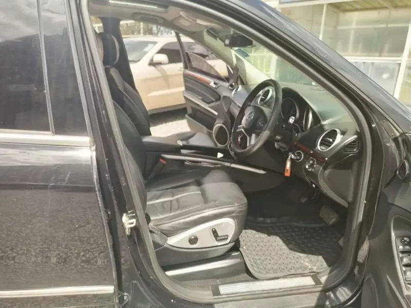 Mercedes-Benz GL 350   - 2011