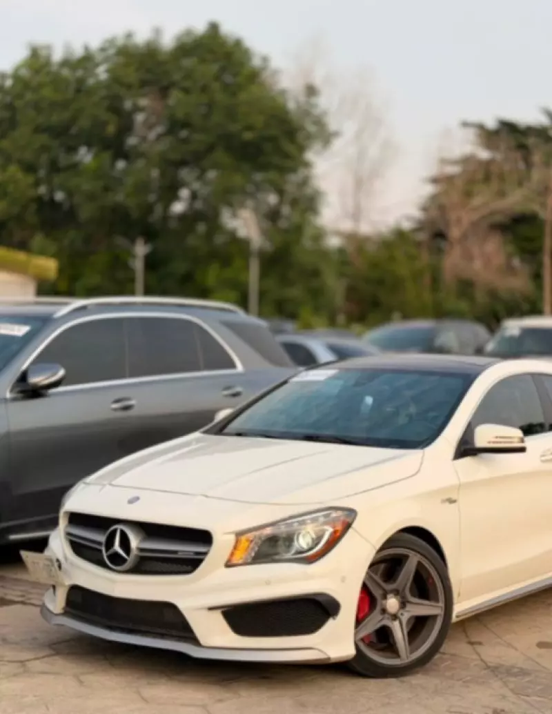 Mercedes-Benz CLA-Class   - 2015