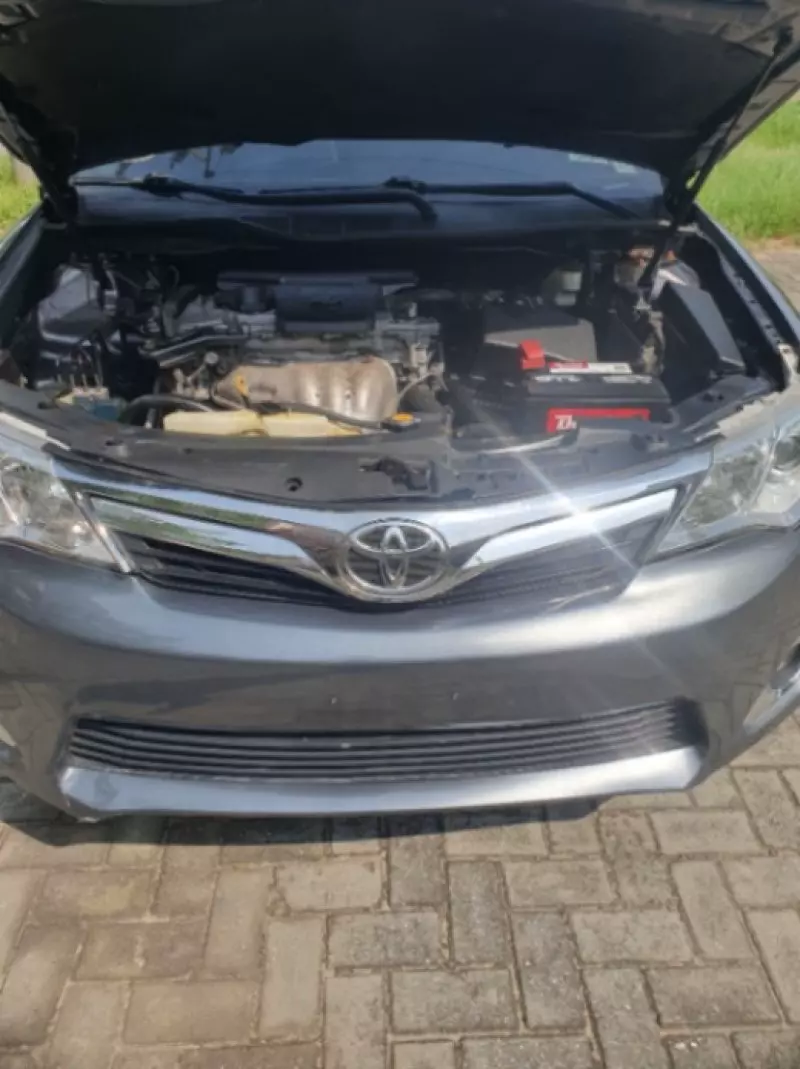 Toyota Camry   - 2013