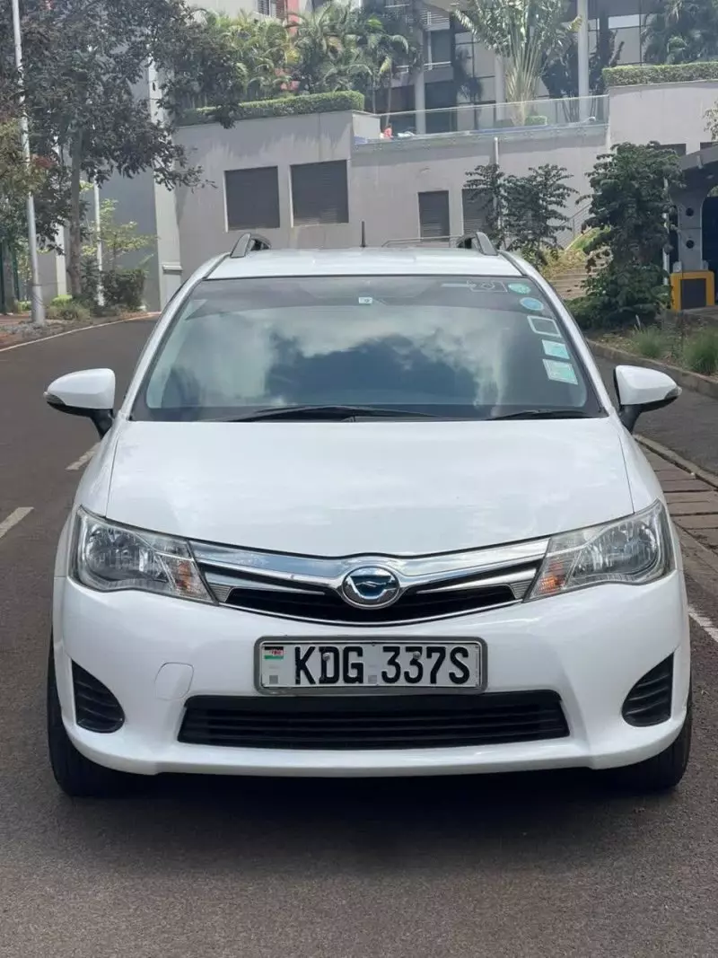 TOYOTA Fielder hybrid    - 2017