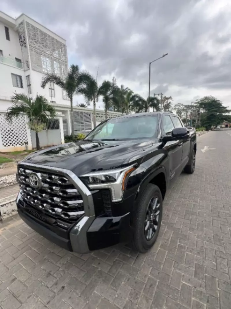 Toyota Tundra   - 2025