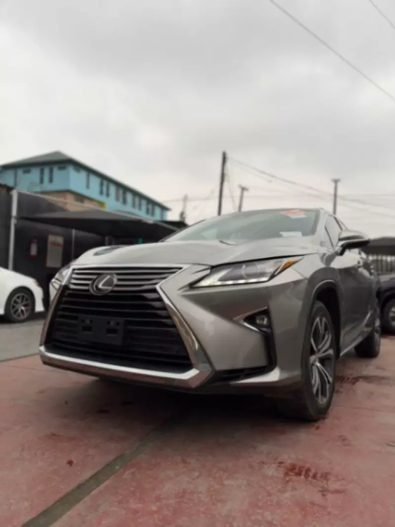 Lexus RX   - 2017