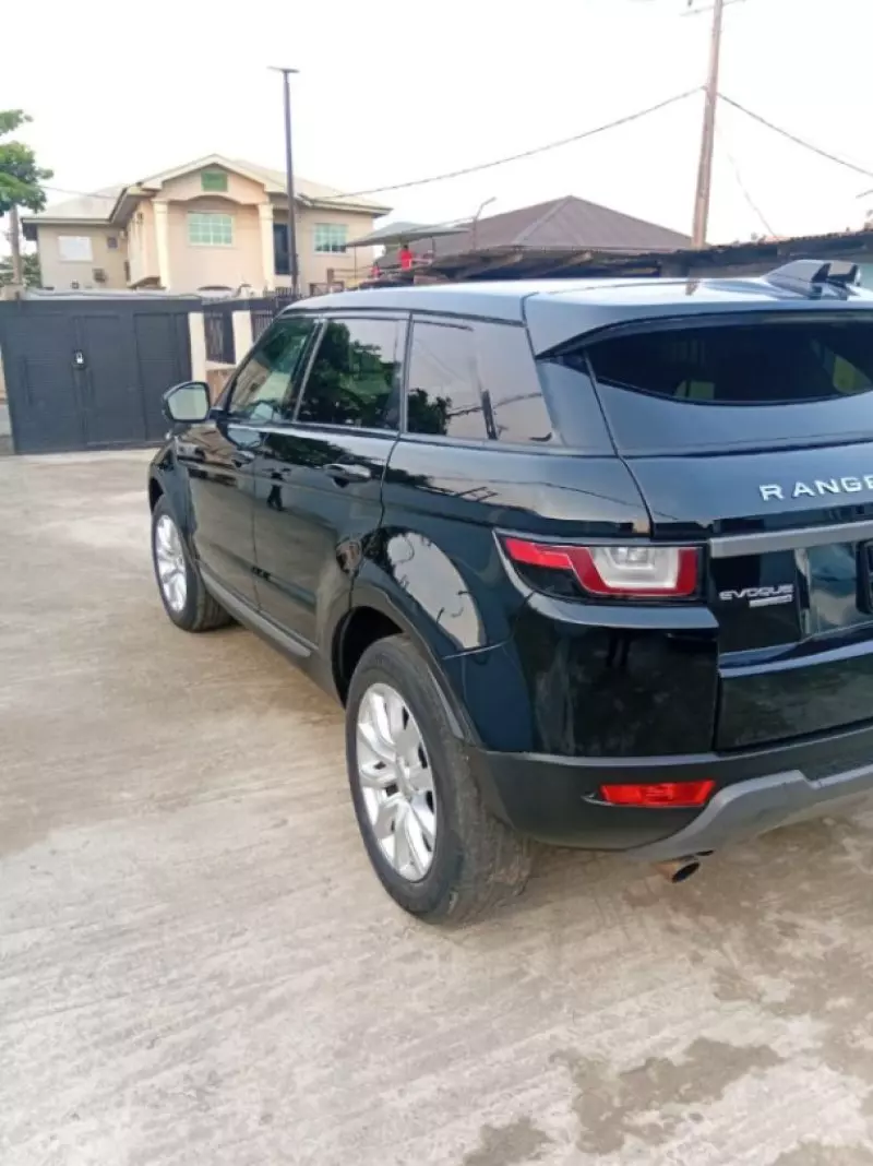 Land Rover Range Rover Evoque   - 2017