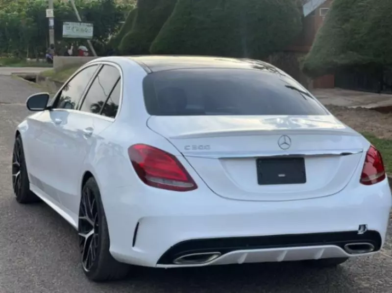 Mercedes-Benz C 300   - 2017