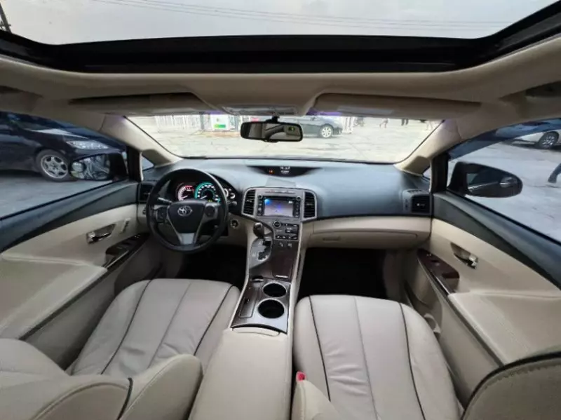 Toyota Venza   - 2013