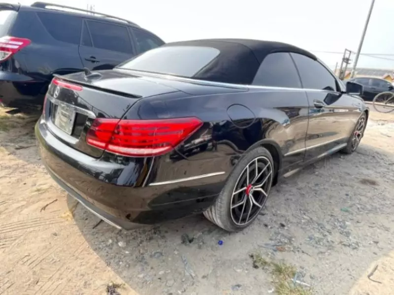 Mercedes-Benz E350   - 2014