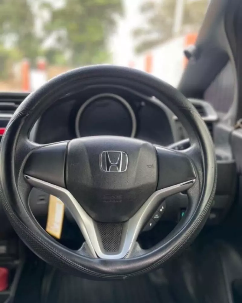 Honda Fit   - 2013