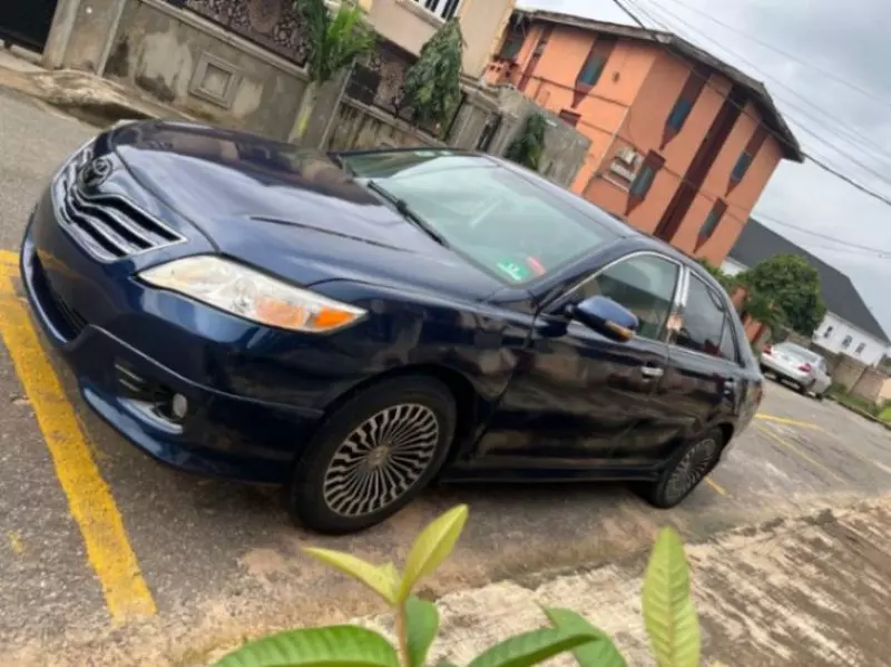 TOYOTA Camry   - 2009