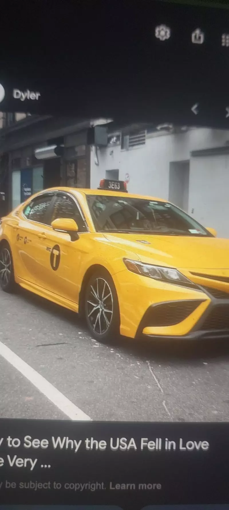 TOYOTA Camry   - 2025