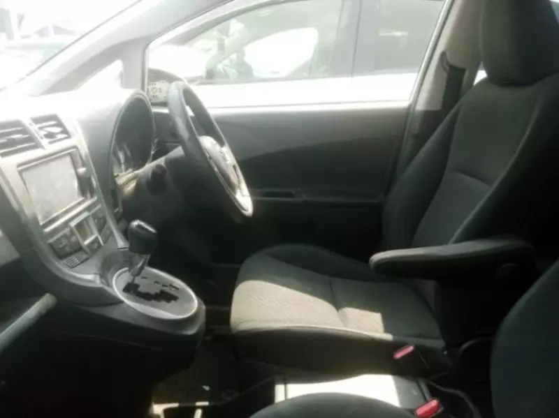 TOYOTA Ractis   - 2013