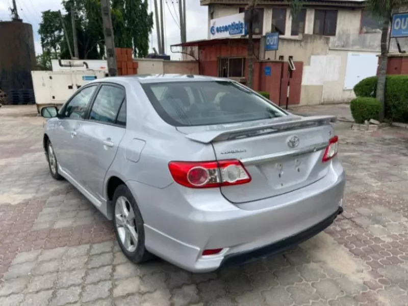 Toyota Corolla   - 2013