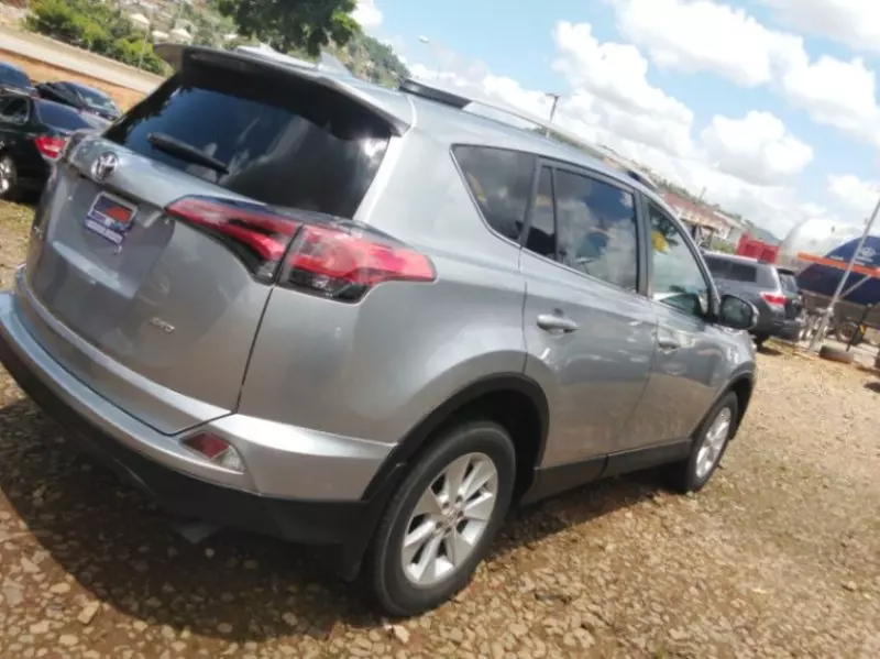 TOYOTA RAV4   - 2017