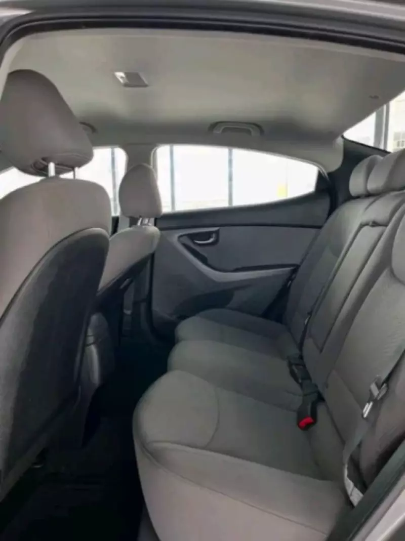 Hyundai Elantra   - 2014