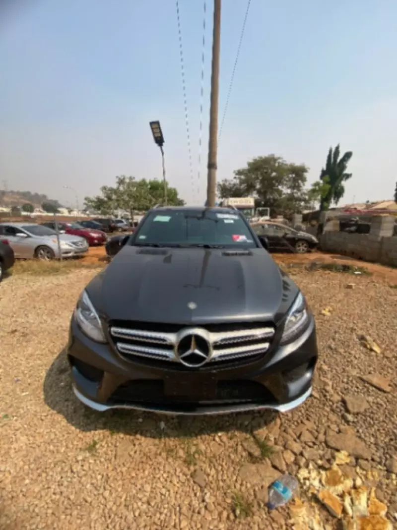 Mercedes-Benz GLE-Class   - 2016