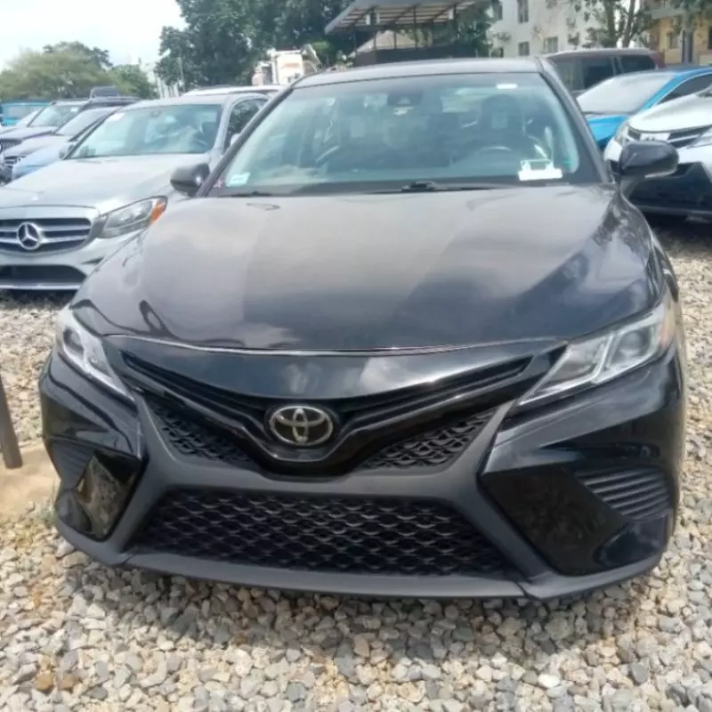 TOYOTA Camry - 2018