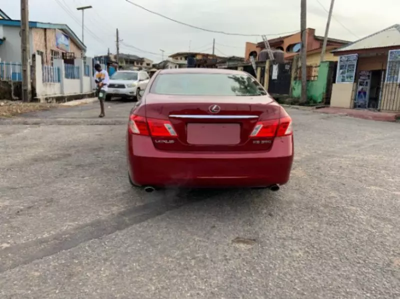 Lexus ES 350   - 2009
