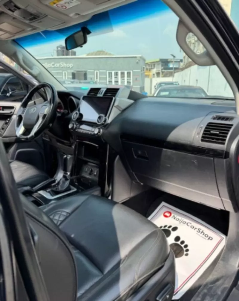 Toyota Prado   - 2016
