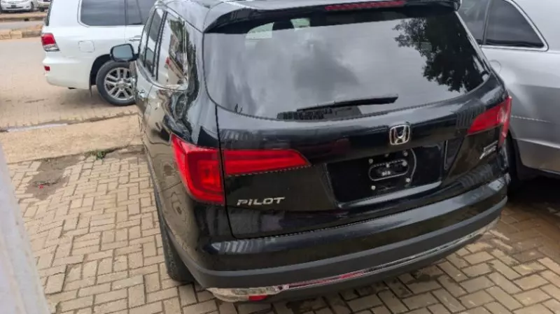 Honda Pilot - 2016