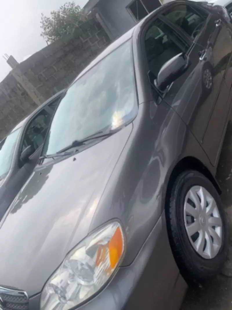 Toyota Corolla   - 2013