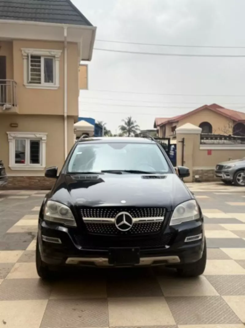 Mercedes-Benz M-Class - 2010
