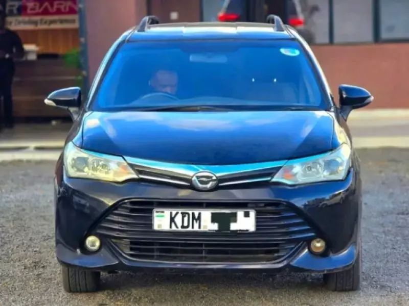 Toyota Fielder    - 2016