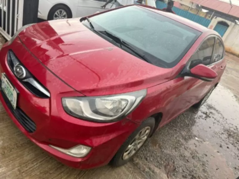 Hyundai Accent   - 2014