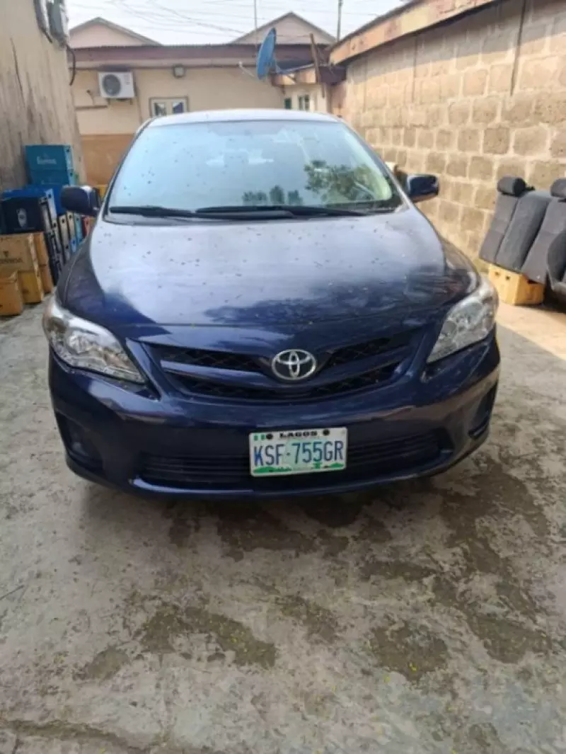 Toyota Corolla   - 2011
