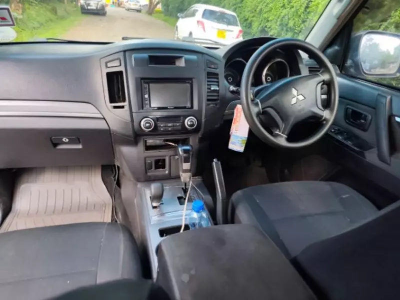 Mitsubishi Pajero Exceed - 2009