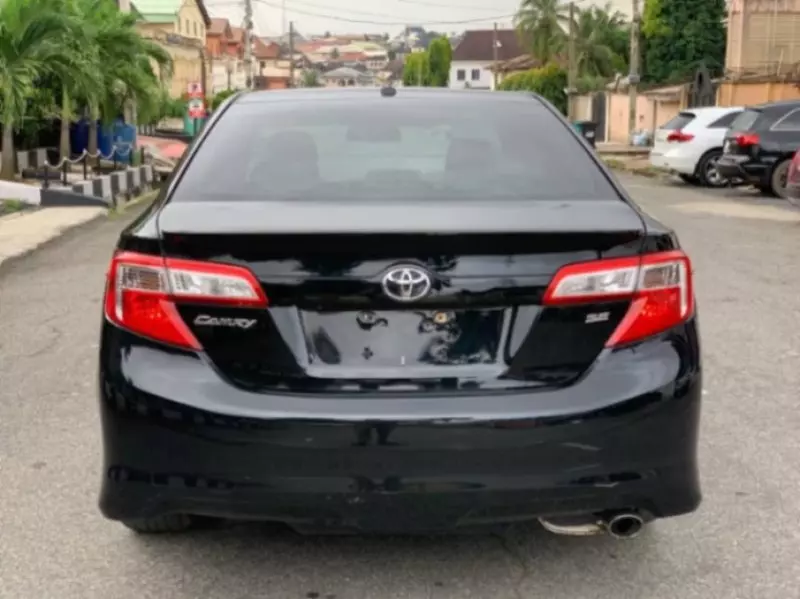 Toyota Camry - 2014