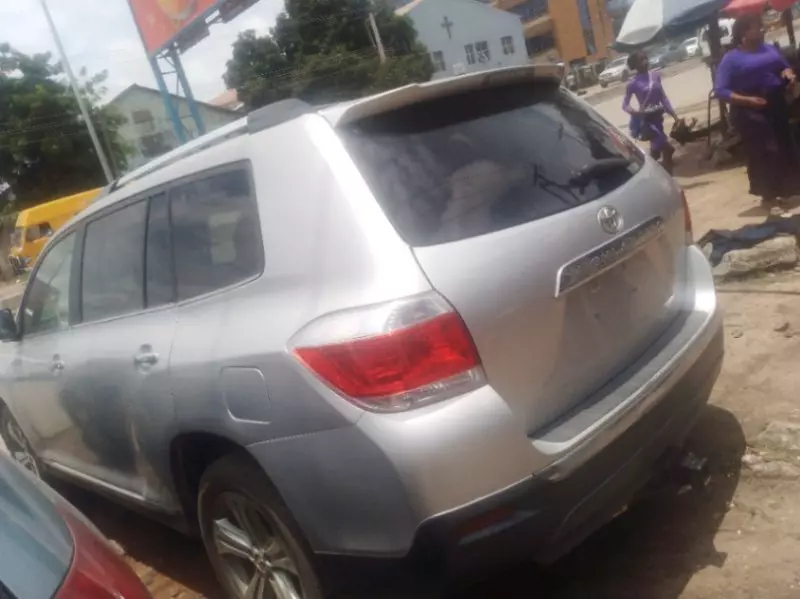TOYOTA Highlander   - 2013