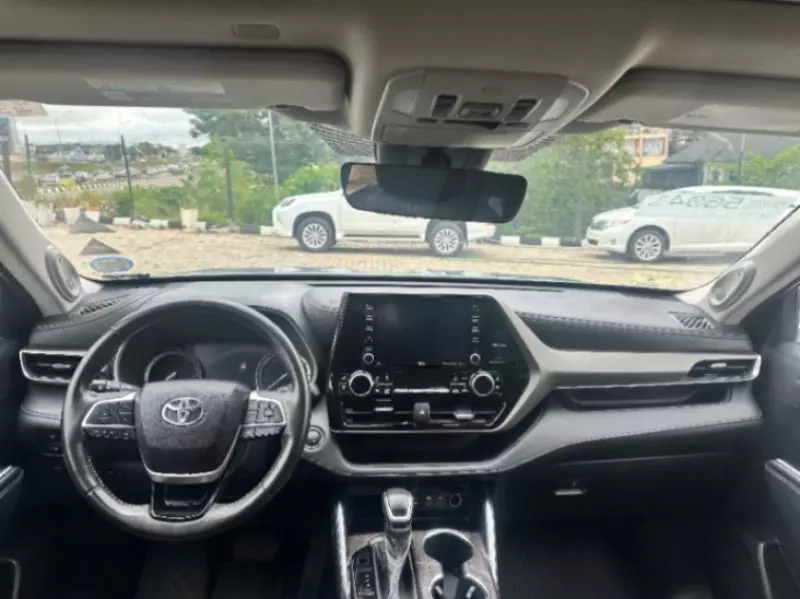TOYOTA Highlander - 2022