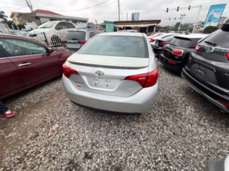 TOYOTA Corolla   - 2016