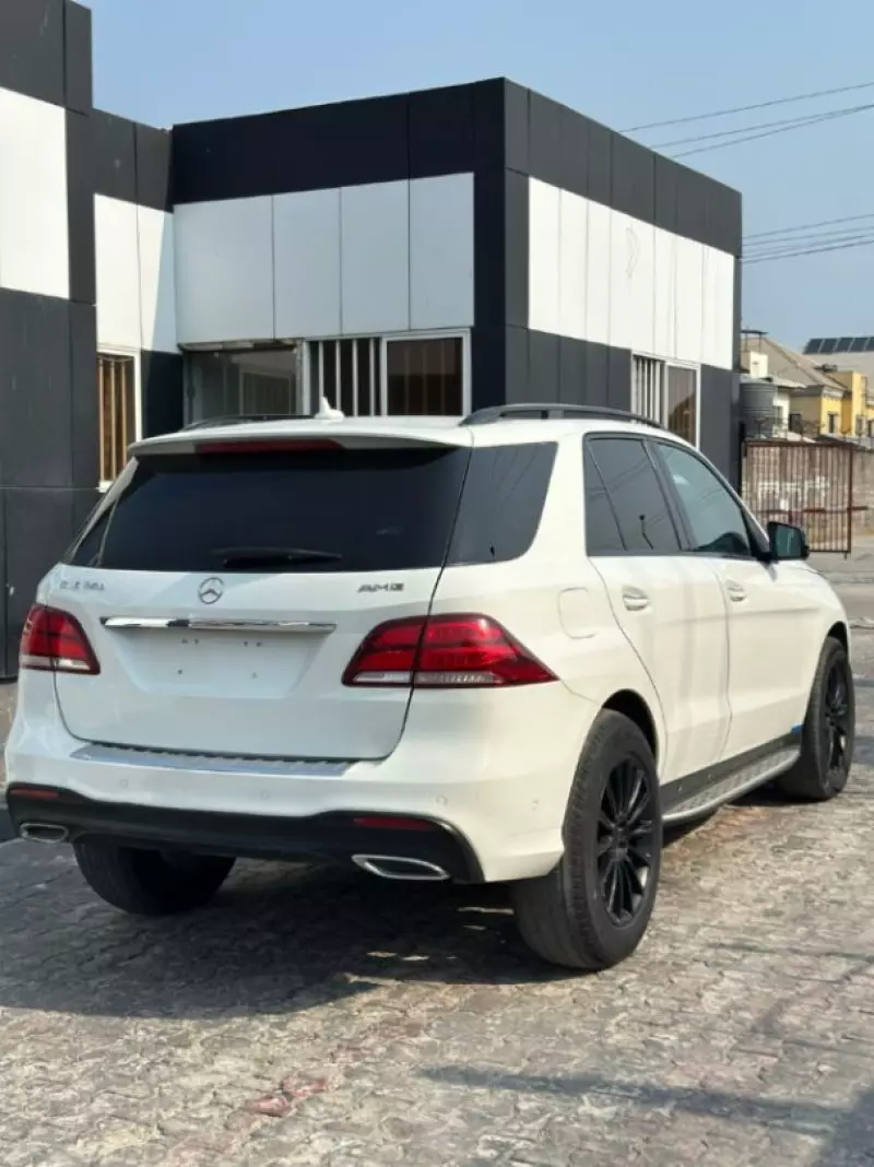 Mercedes-Benz GLE 350   - 2017