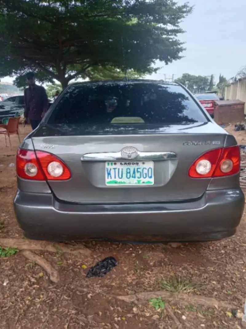 Toyota Corolla   - 2007