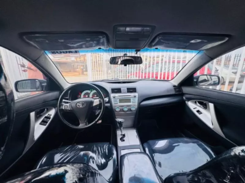 Toyota Camry   - 2008