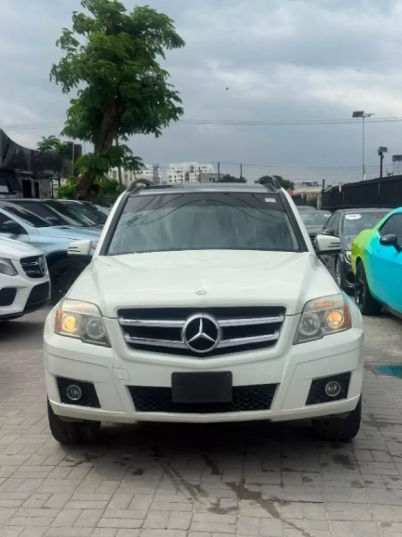 Mercedes-Benz GLK 350   - 2012
