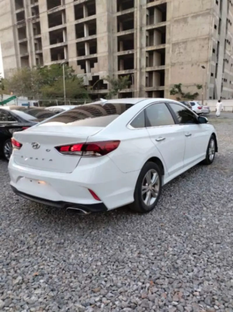 Hyundai Sonata   - 2018