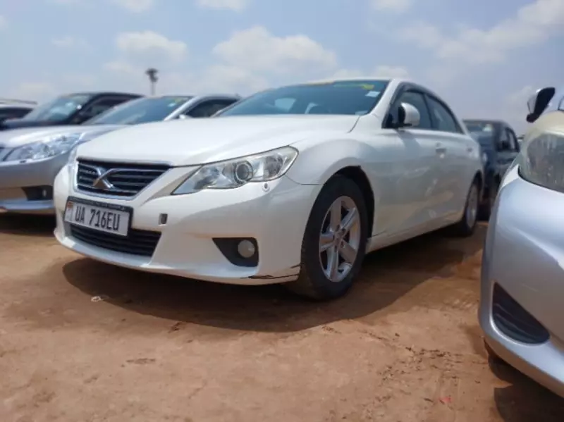 TOYOTA Mark X - 2012