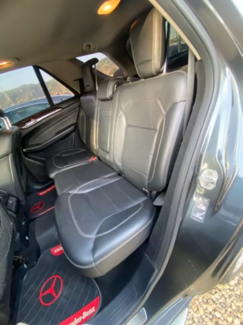 Mercedes-Benz ML 350   - 2011
