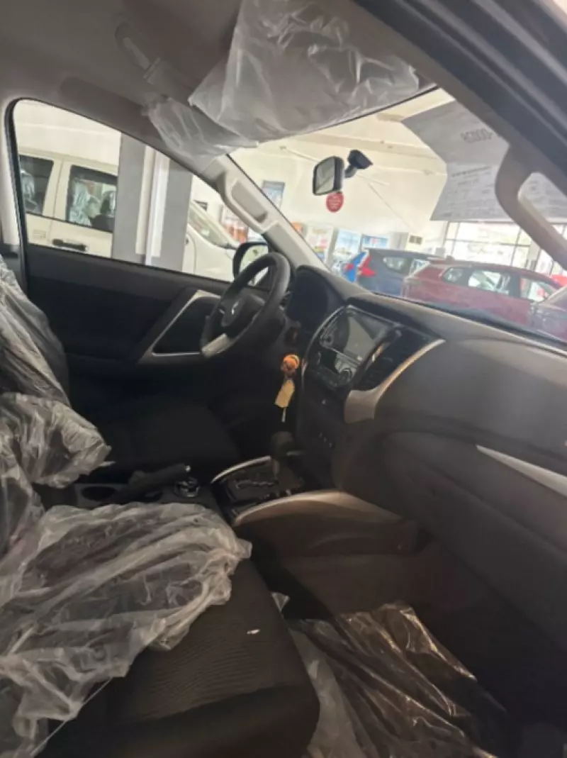 Mitsubishi Pajero Sport - 2026