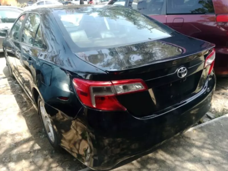Toyota Camry   - 2014