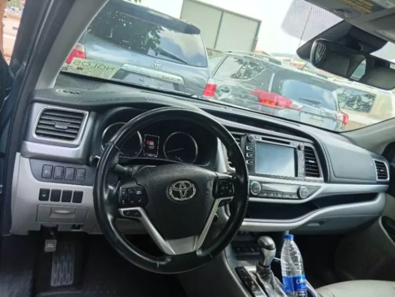 TOYOTA Highlander - 2017