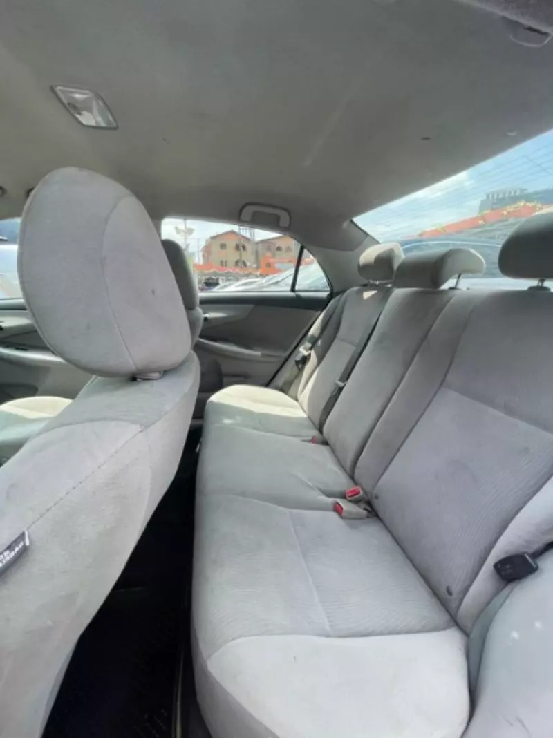 Toyota Corolla   - 2012