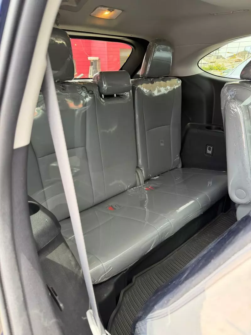 Toyota Highlander   - 2021