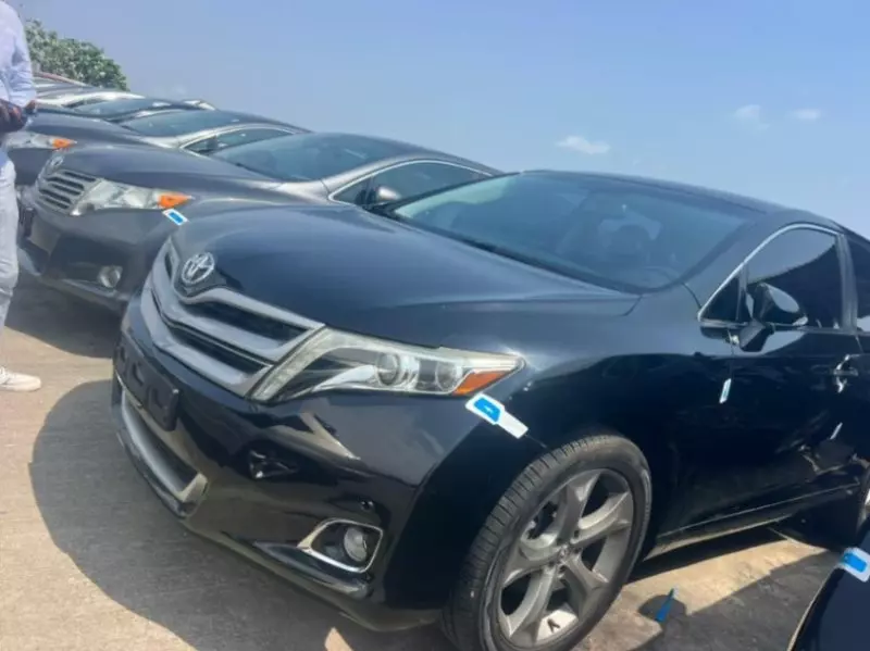 Toyota Venza   - 2013